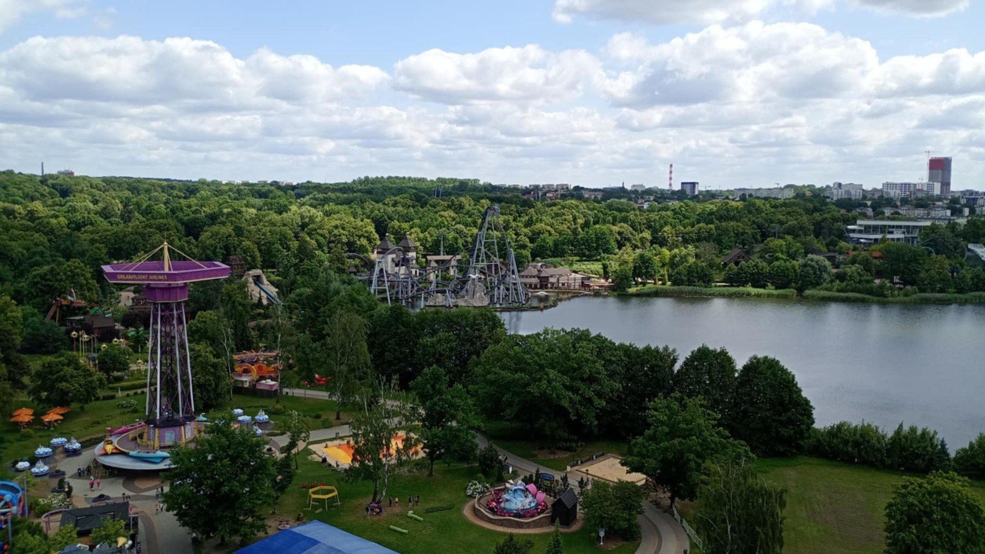 Widok na okolicę z Diabelskiego Młyna