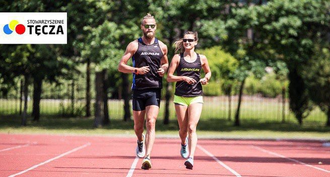 Niewidoma biegaczka Joanna Mazur i jej przewodnik Michał Stawicki ambasadorami kampanii Stowarzyszenia „Tęcza”