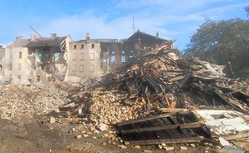 Gorzów: Wielka demolka. Tak znikają kamienice na Zawarciu