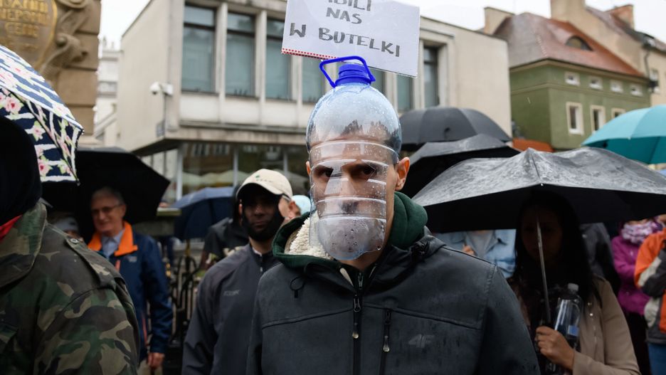 Koronawirus. Czy Polacy noszą maseczki?