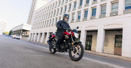 Yamaha YS125 – cena, informacje, dane techniczne