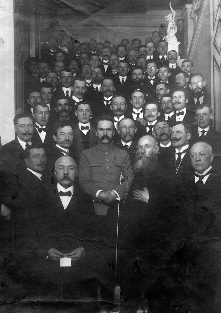 Poznajcie historię Marjana Fuksa - pierwszego fotoreportera II RP. Trwa wystawa jego fotografii 3
