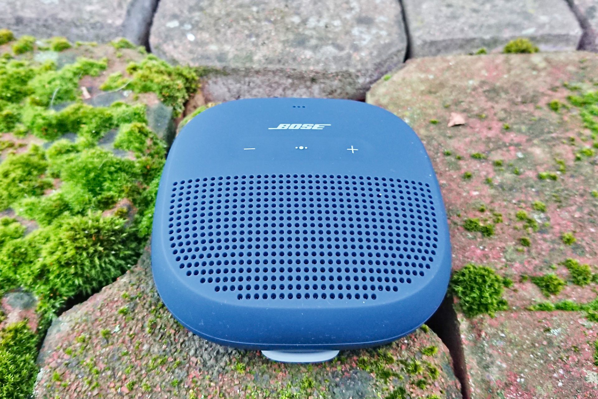 Bose SoundLink Micro - jak sprawdza się niewielki głośniczek Bluetooth za... 500 zł  [TEST] 11