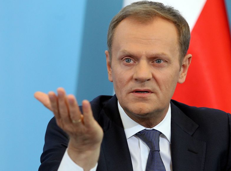 Tusk obiecuje obniżkę opłat. Znowu