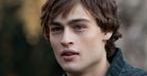 Douglas Booth przyjacielem pana Darcy
