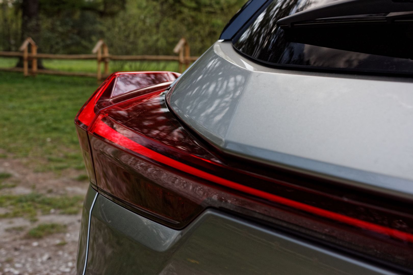 Lexus UX 250h F Sport