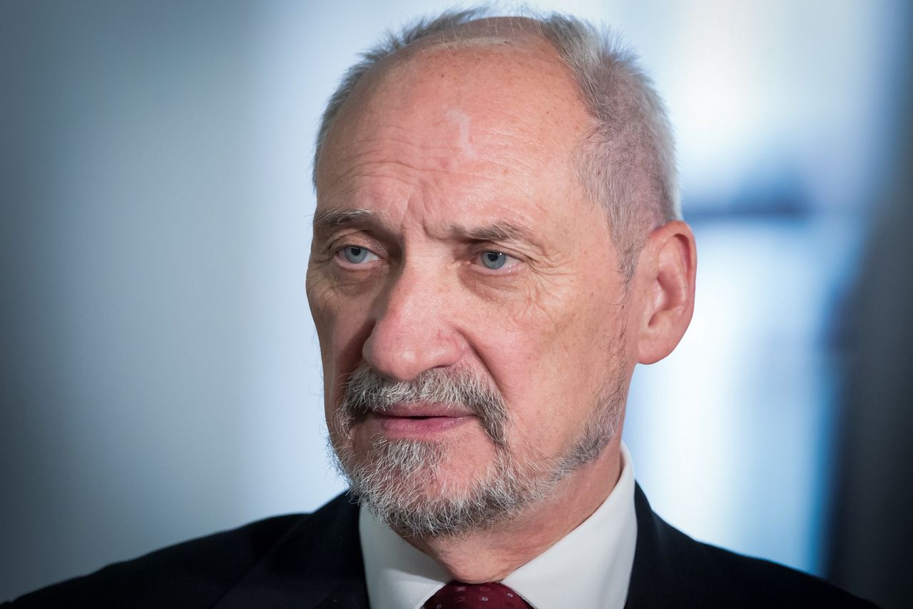 PiS szykuje nową lustrację. Macierewicz zabrał głos