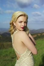 Francesca Eastwood z nowymi herosami