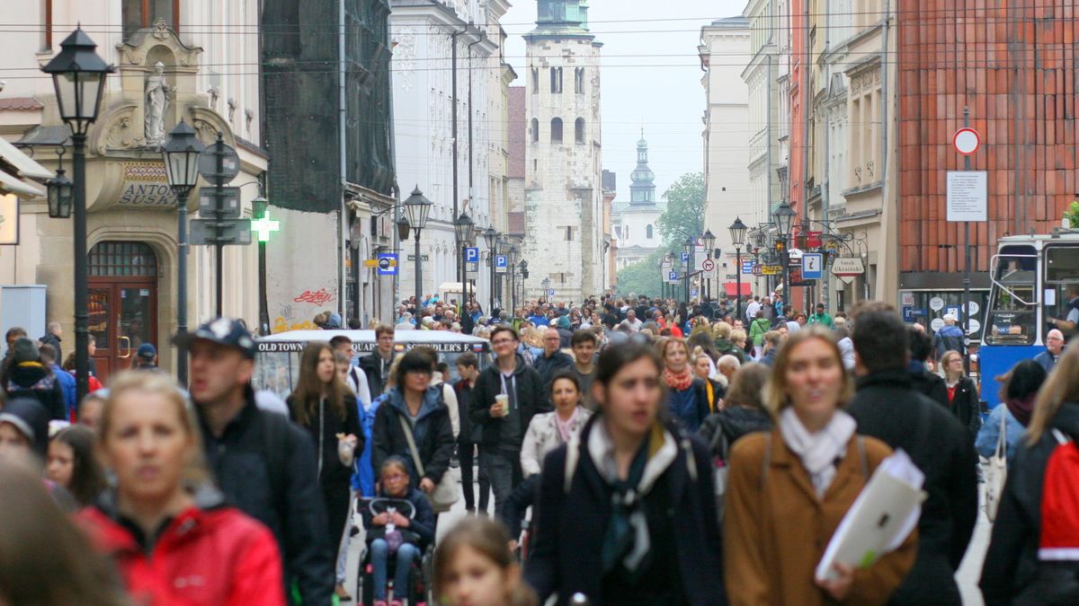 Realny wzrost PKB 4,6 PKB w 2017 r. pozwolił Polsce nieznacznie oddalić się do Węgier.