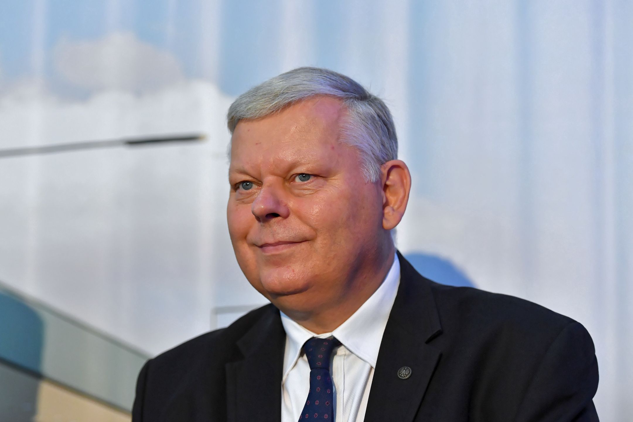 Marek Suski zhakowany. Poseł PiS tłumaczy: "Nie znam tej pani"