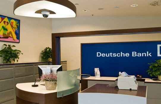 Directors przez cztery kolejne lata będzie pracować dla Deutsche Banku
