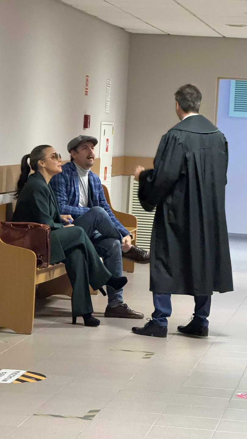 Anna Mucha i Jakub Wons w sądzie