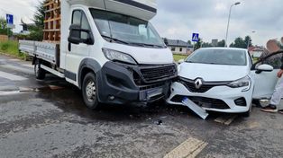 Lublin: Zderzenie osobówki z dostawczakiem na ul. Głuskiej