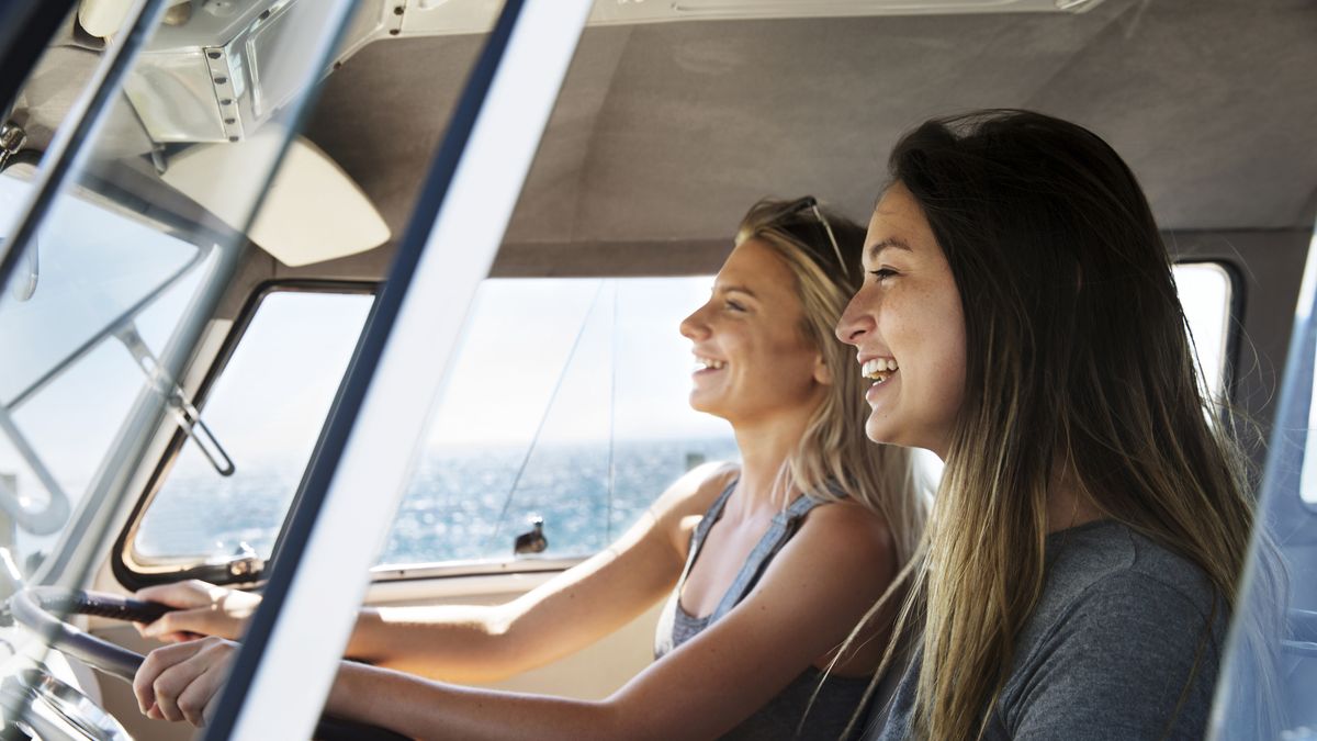 Przyjaciele i rodzina to najważniejszy element dający szczęście - uważa prof. Chopra. "Wybierz mądrze swoich przyjaciół i świętuj z nimi wszystko, co małe i dobre"