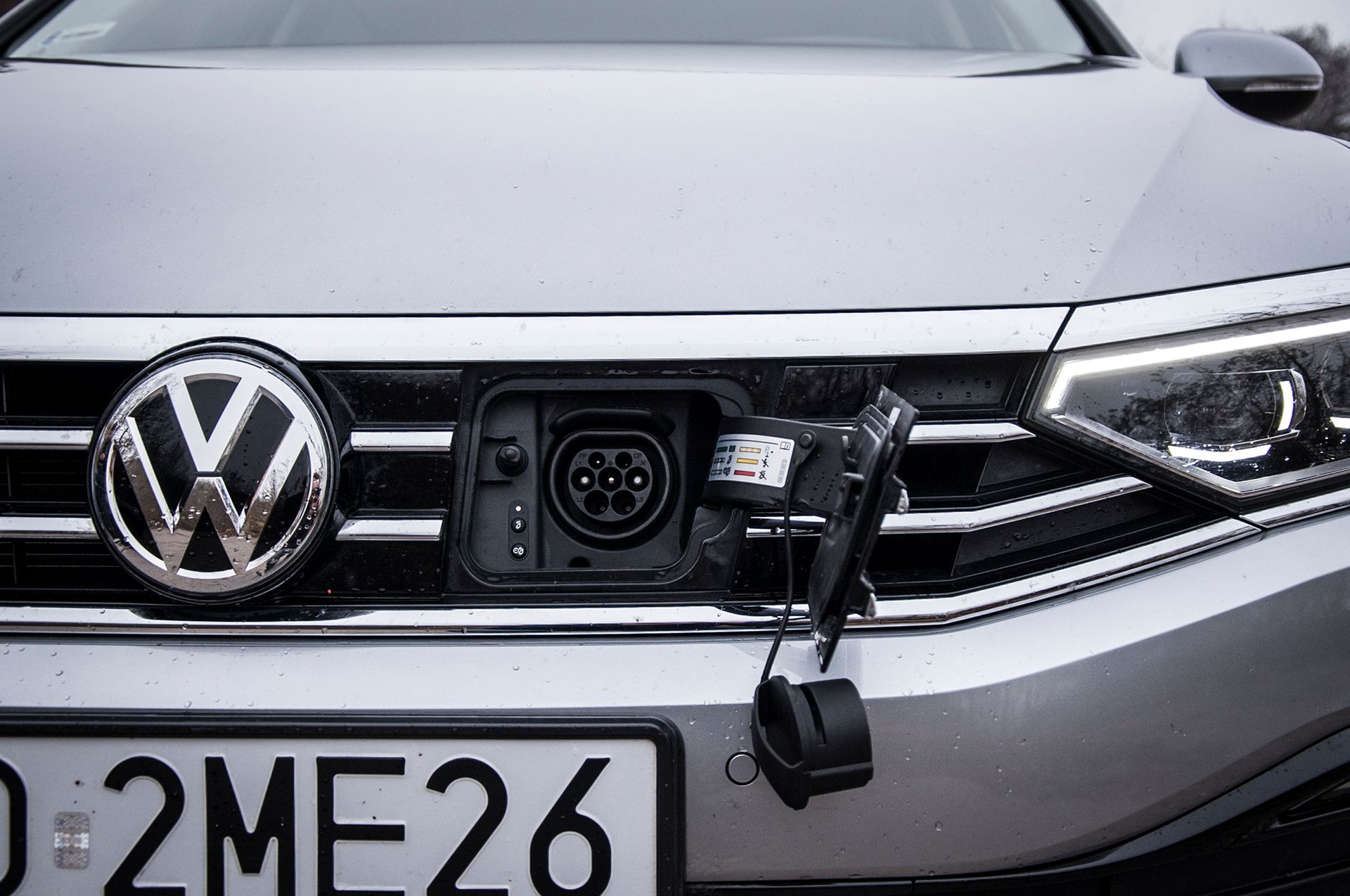 Volkswagen Passat GTE (fot. Mateusz Żuchowski)