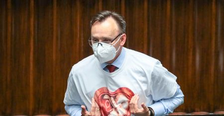 Rzecznik Praw Dziecka o eksperymencie na dzieciach. Wicerzecznik PiS: karygodna wypowiedź