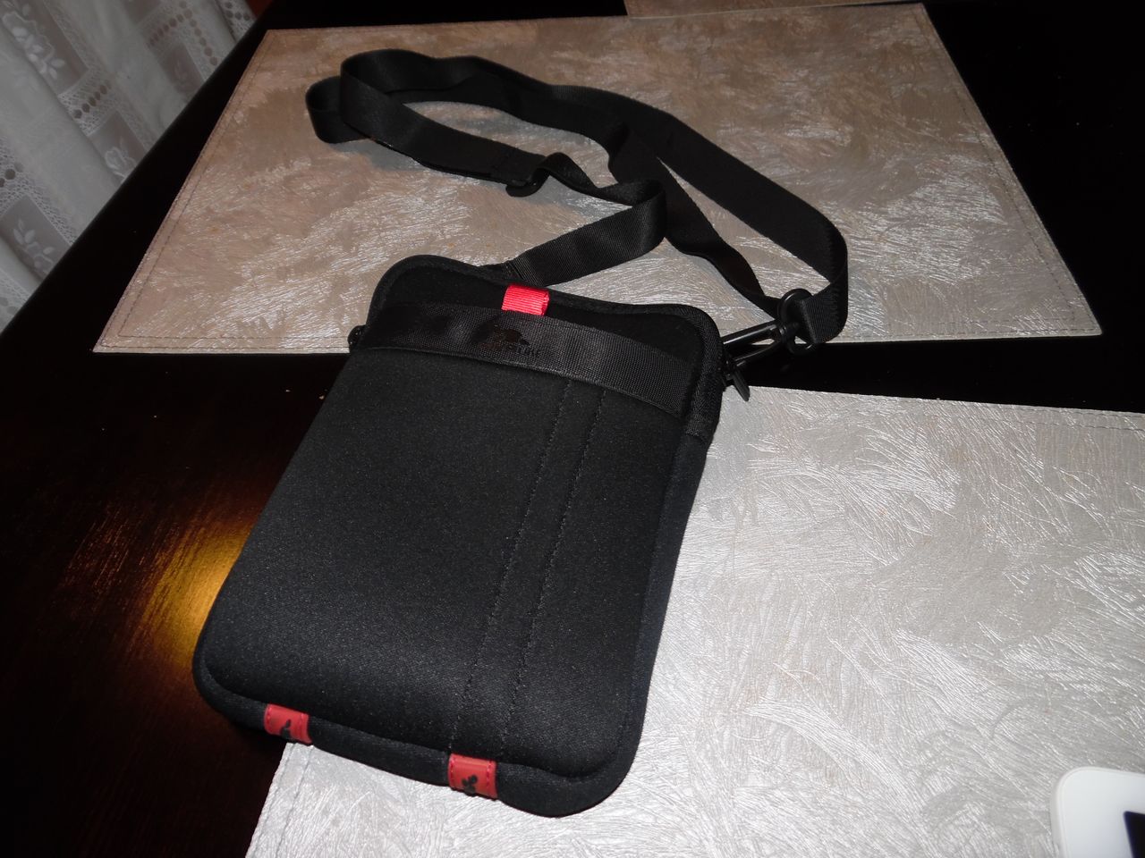 RivaCase tablet bag 7” — moje spojrzenie na pokrowiec do tabletu