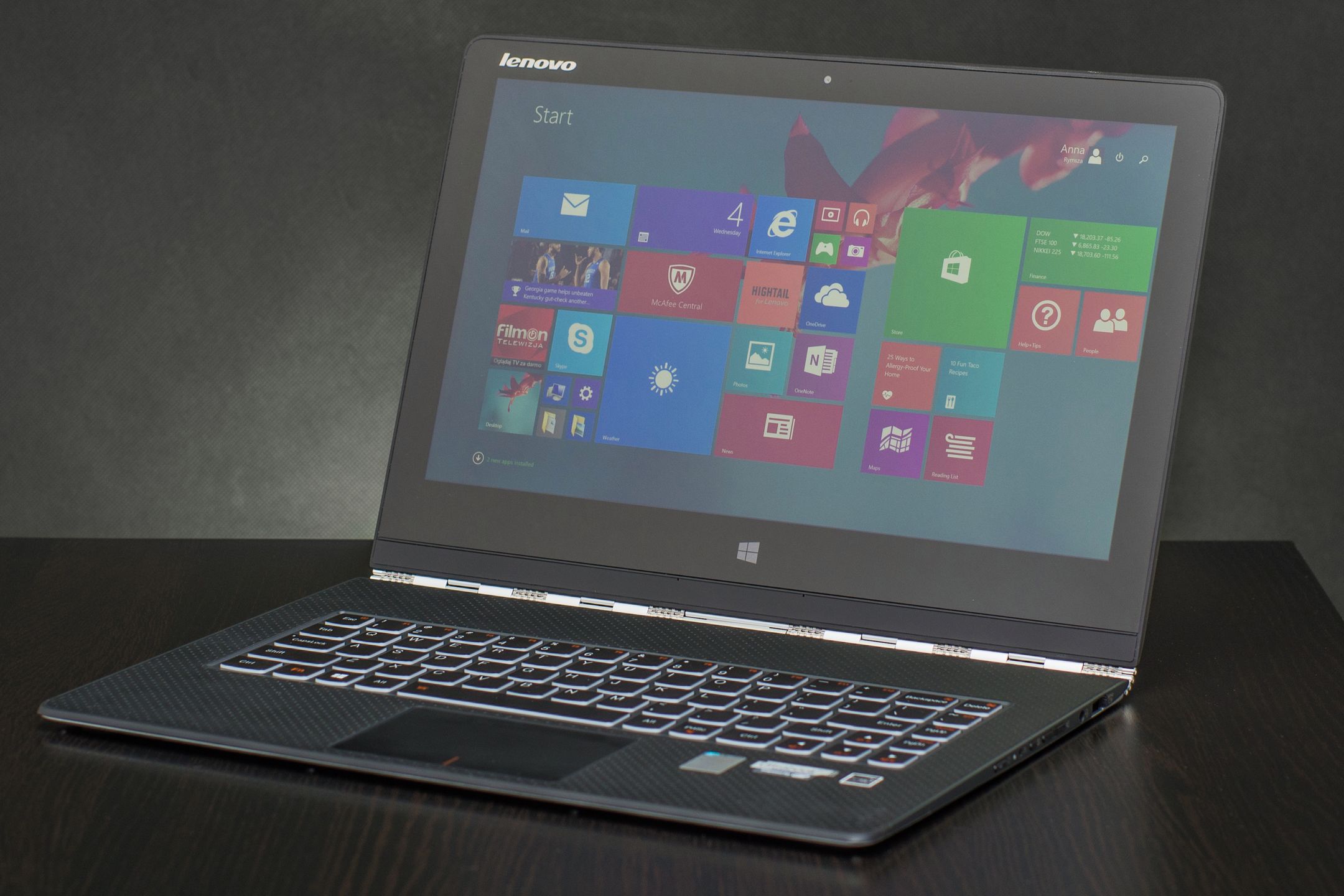 Lenovo Yoga 3 Pro – figury zazdrości jej nawet nowy MacBook 5