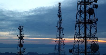 BEREC publikuje wytyczne w sprawie neutralności Internetu, ale z otwieraniem szampana lepiej zaczekać