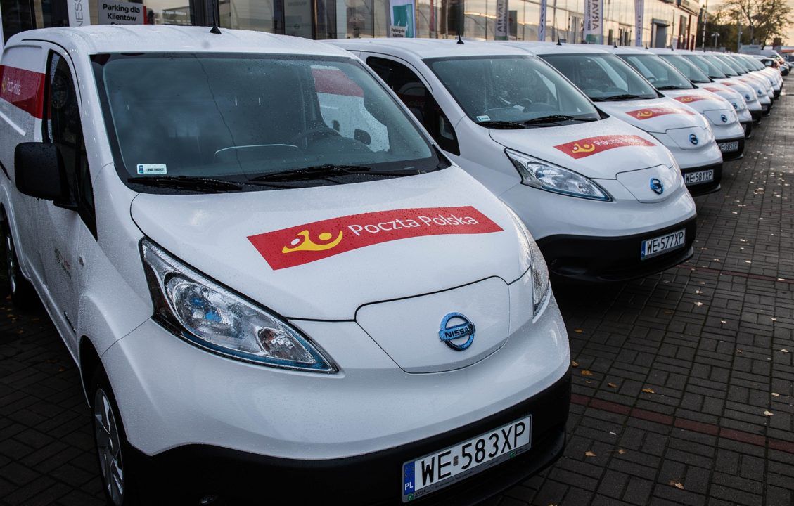 20 elektrycznych nissanów e-NV200 zasili flotę Poczty Polskiej