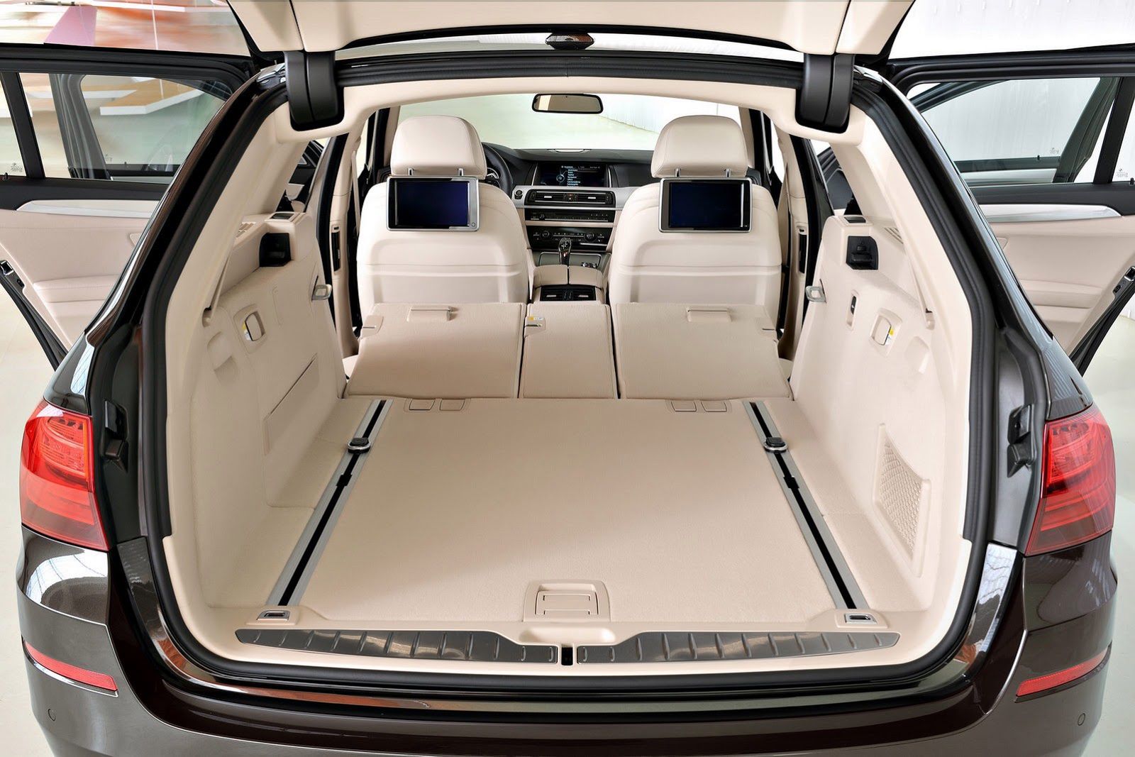 2014 BMW Serii 5 Sedan, Touring, Gran Turismo [galeria] 123