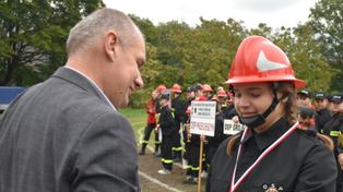 Nowy lekki wóz ratowniczo-gaśniczy został oficjalnie przekazany dla OSP w Polance Wielkiej