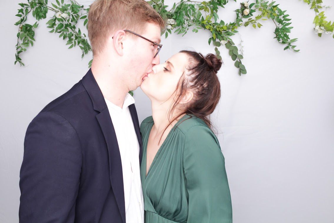 Zdjęcia z fotobudki na ślubie Antka Królikowskiego i Joanny Opozdy