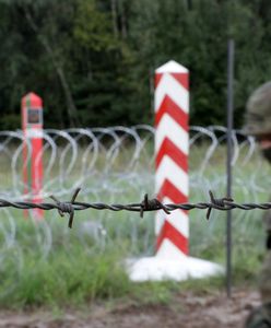 "Dziewięciu czarnoskórych chodziło po wsi. Policja o durnowate rzeczy się pyta". Mieszkańcy Michałowa o stanie wyjątkowym