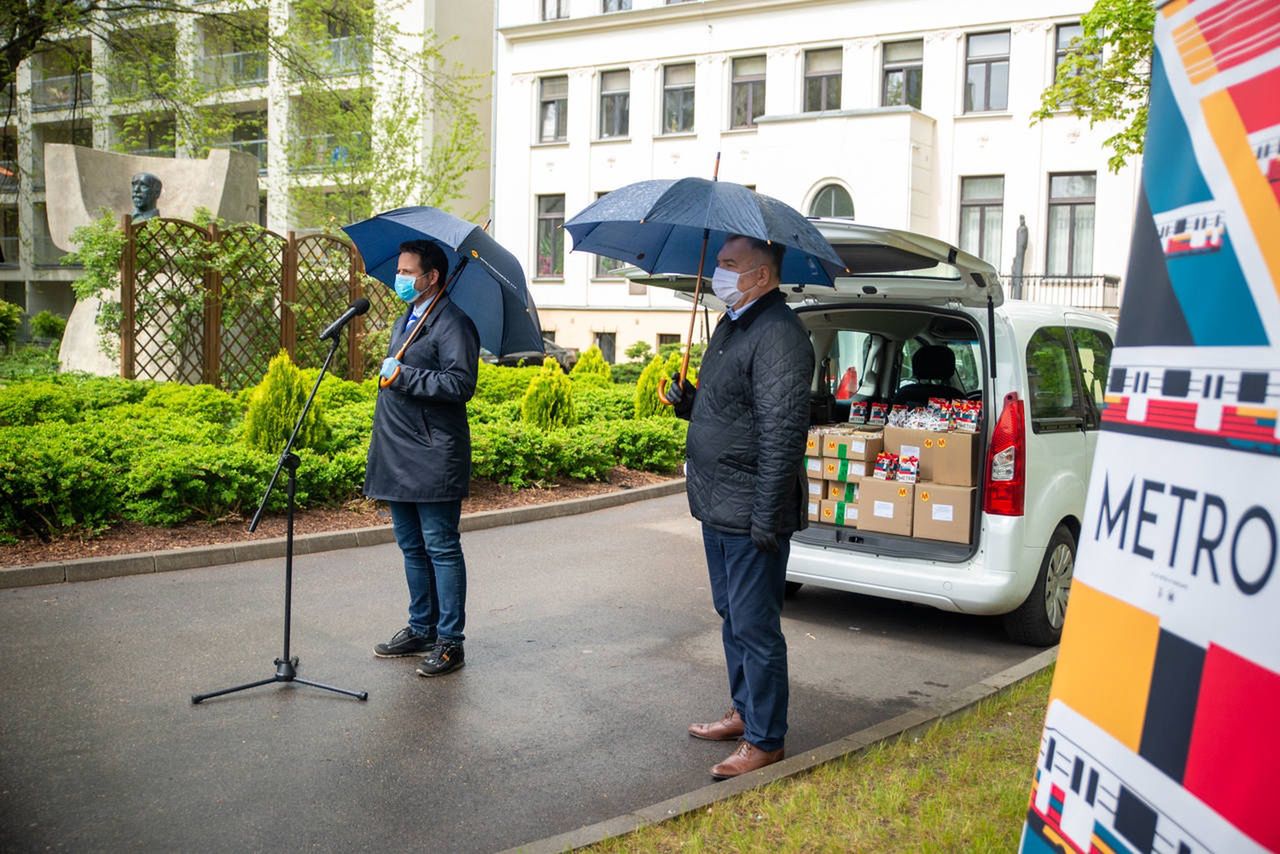 Trzaskowski: rząd nie konsultuje z nami najważniejszych decyzji