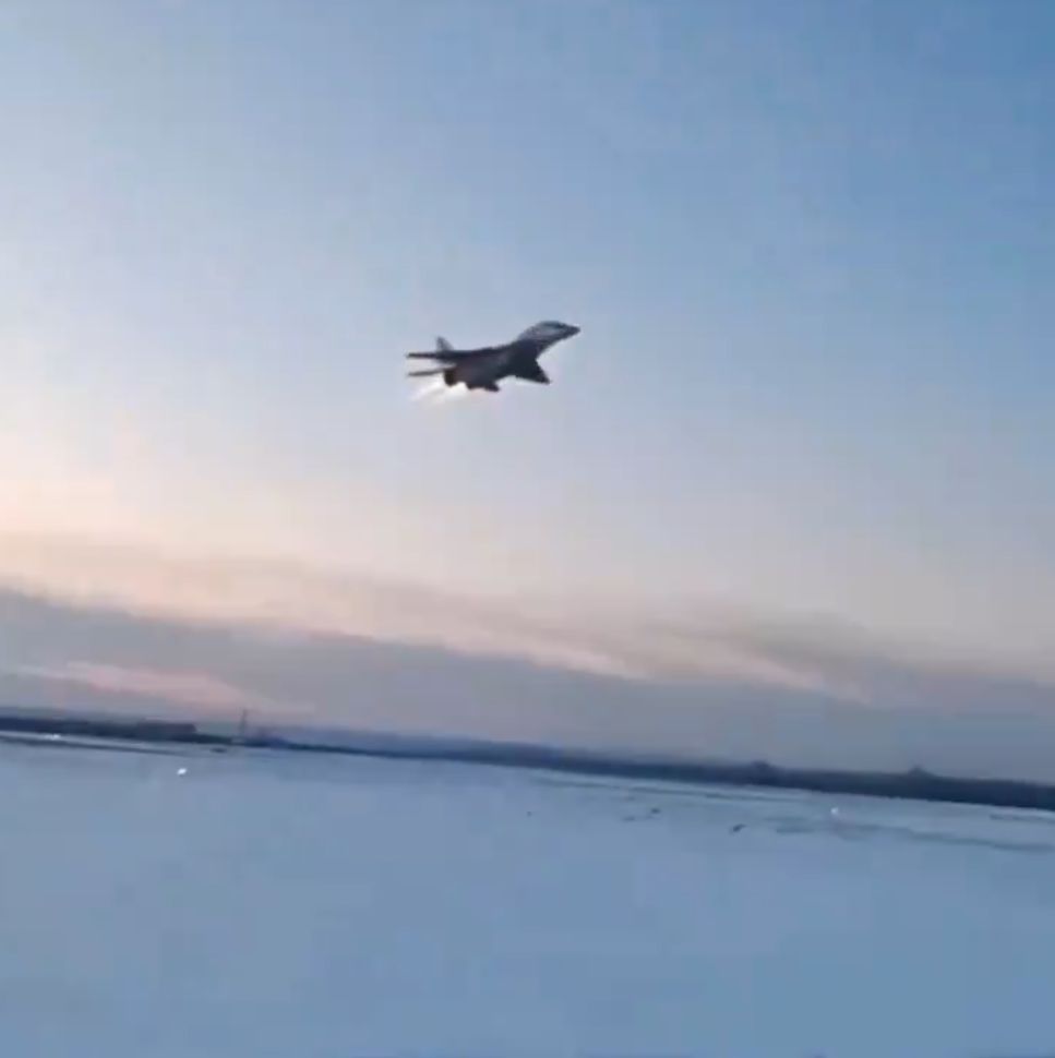 Ukraiński MiG-29UB gdzieś nad Ukrainą.
