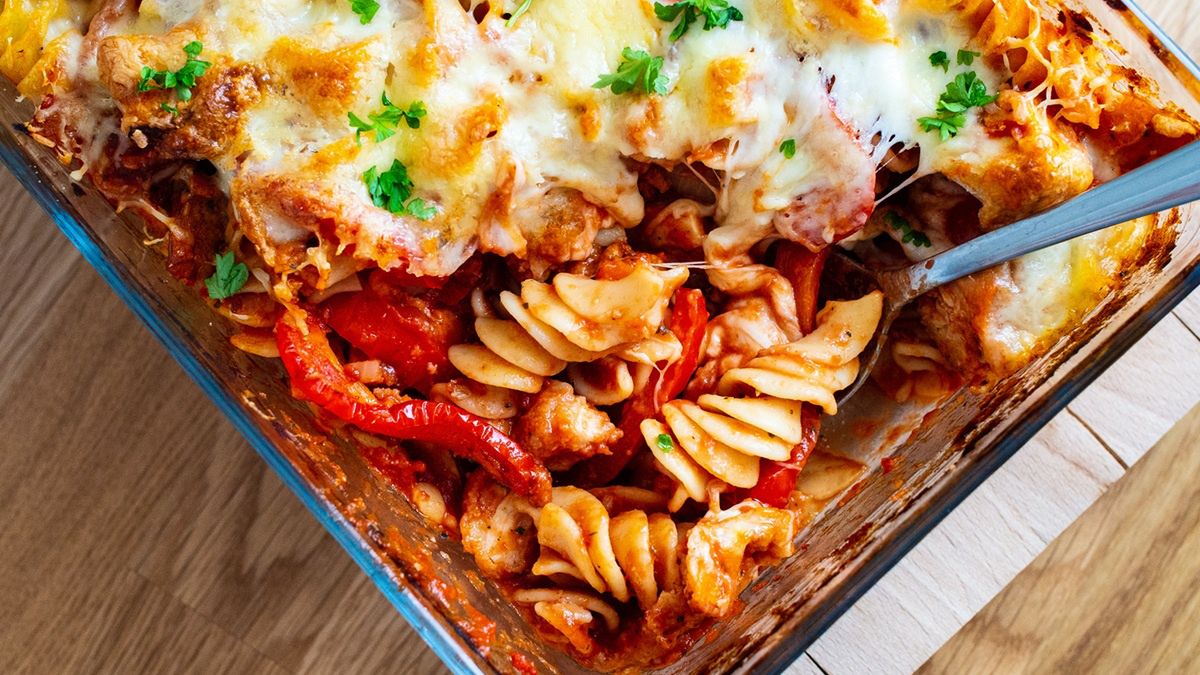 Zapiekanka makaronowa z kurczakiem