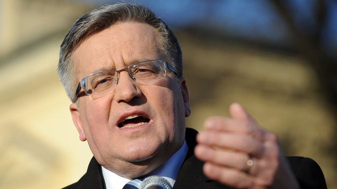 Barack Obama z Wiedźminem 2, Bronisław Komorowski z This War of Mine. Prezydent dostał grę od polskich twórców 1