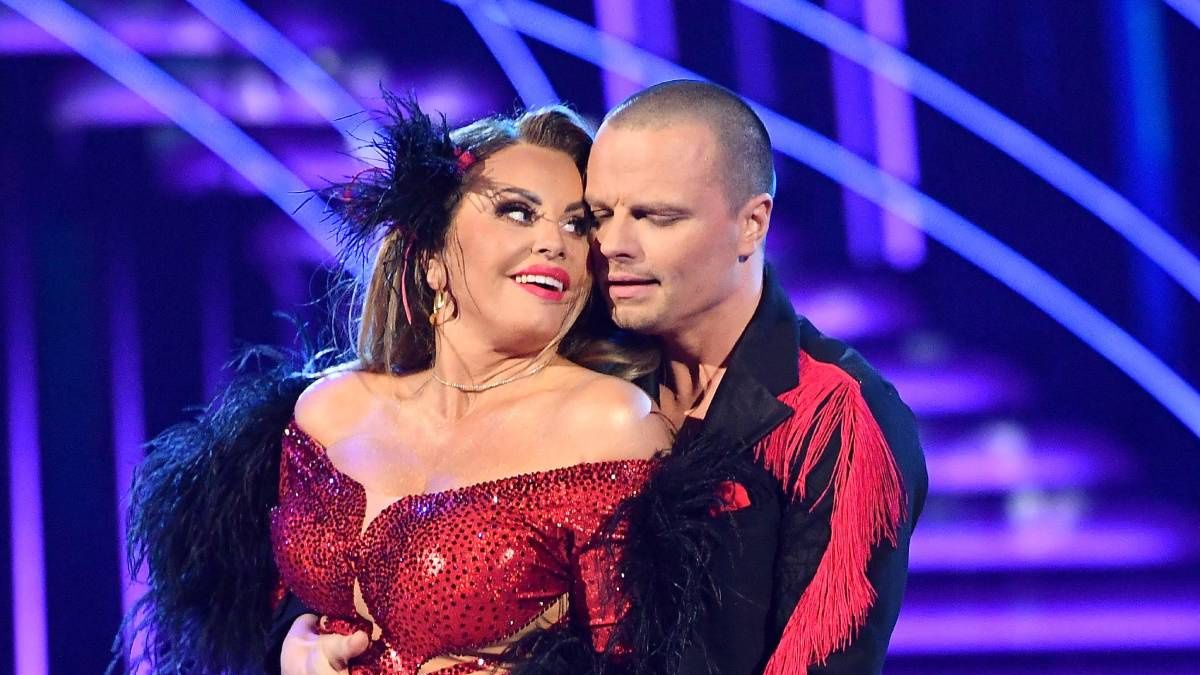 Taniec z Gwiazdami IX edycja Polsat - odc. 3
n/z: Kazmierska Dagmara  Hakiel Marcin / Taniec z Gwiazdami IX edycja Polsat - odc. 3 - 2024-03-17 / fot.KAPiF
KAPIF.pl