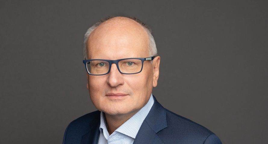 "Do Rzeczy" w dużym dołku reklamowym. Ostrzega inwestorów przed skutkami zmiany władzy