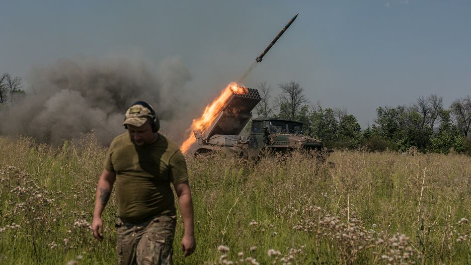 Ukraińska wyrzutnia "Grad" pod Bachmutem