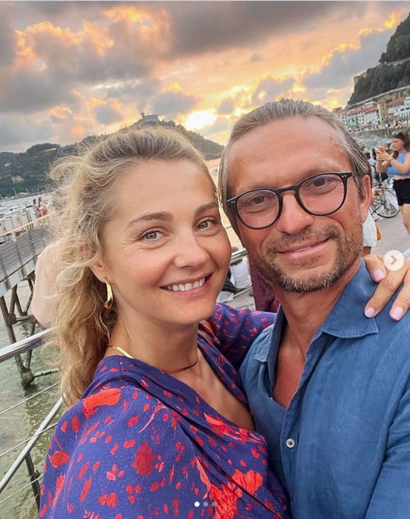 Małgorzata Socha pozuje z mężem na randce