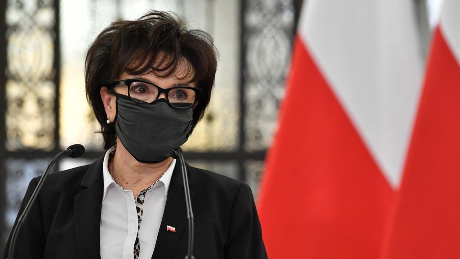 Warszawa, 22.11.2021. Marszałek Sejmu Elżbieta Witek podczas konferencji prasowej w Sejmie, 22 bm. Konferencja dotyczyła projektu weryfikacji szczepień pracowników. (sko) PAP/Radek Pietruszka