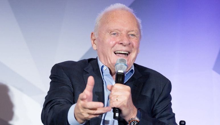 Anthony Hopkins spał, kiedy wręczano mu Oscara!