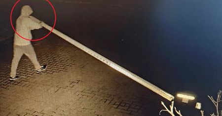 45-latek uszkodził szlaban. Grozi mu nawet kilka lat za kratkami