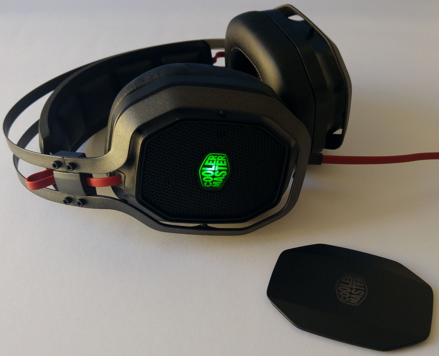 Cooler Master MasterPulse Pro: test słuchawek dla graczy z technologią Bass FX 13
