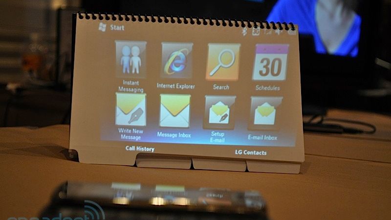 Czy (już) nadchodzi era telefonów LG z pico-projektorami? 1