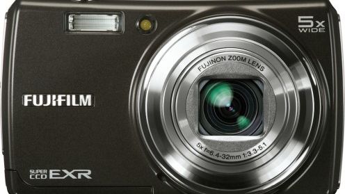 Fujifilm FinePix F200EXR z matrycą nowej generacji 1