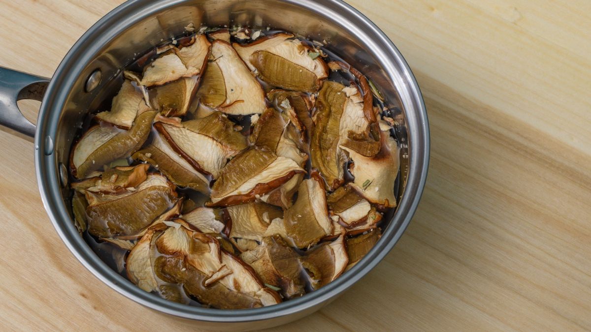 Co zrobić, by suszone grzyby nie były gorzkie?