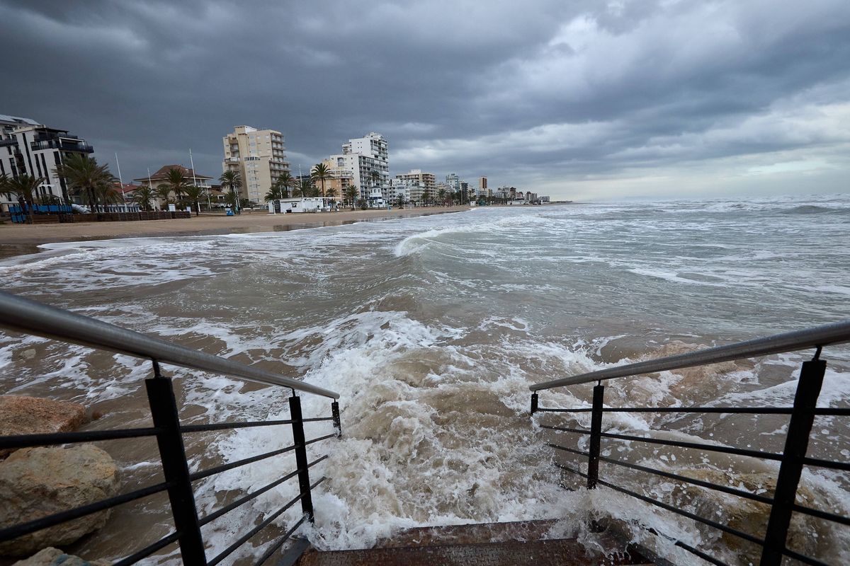 Hiszpania. Trzy osoby utonęły przy popularnej plaży