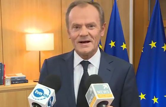 Donald Tusk nie wystartuje w wyborach prezydenckich, bo powrót do krajowej polityki byłby ryzykowny i trudny (opinie)