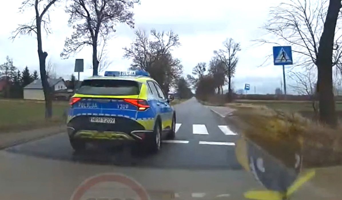 Policjant dostał mandat za wyprzedzanie. Nagrał go inny kierowca