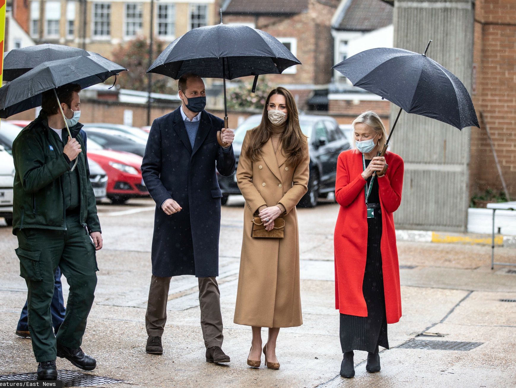 William i Kate odwiedzają ratowników medycznych
