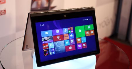 Lenovo Yoga Tab 3 Pro – tablet, który zamienia ścianę w ekran kinowy