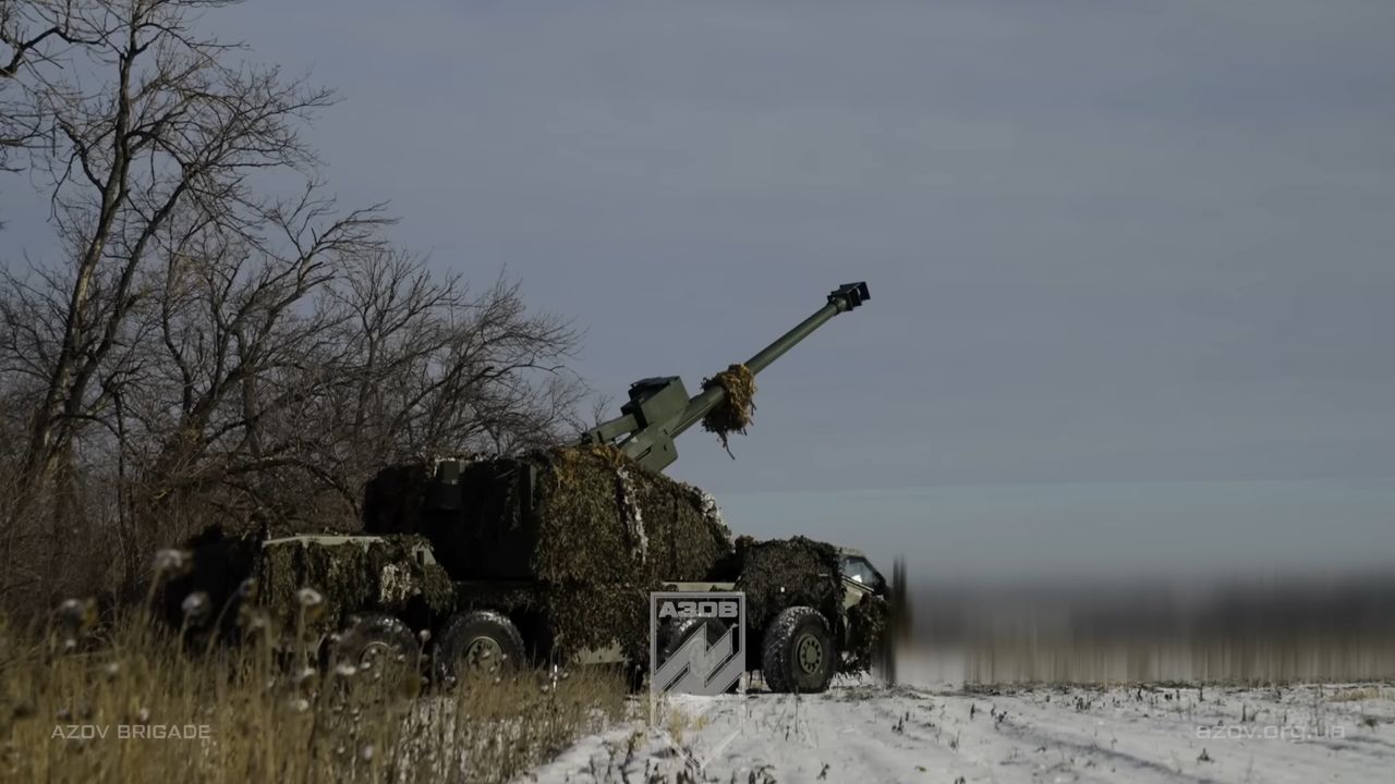 The Czech howitzer DITA used by the "Azov" Brigade.