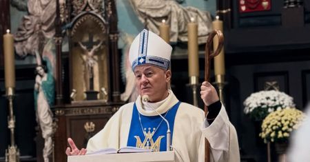 Bp Ważny: w diecezji sosnowieckiej trwa proces oczyszczenia. "Wstyd i skrucha"